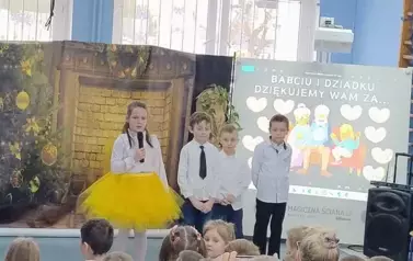 Galeria aktualności Dzień Babci i Dziadka 7