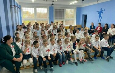 Galeria aktualności Uroczysty apel upamiętniający odzyskanie przez Polskę niepodległości 2