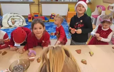 Galeria aktualności pieczenie i ozdabianie piernik&oacute;w w przedszkolu 4