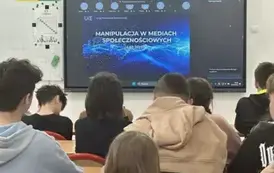 Galeria aktualności Manipulacje w mediach społecznościowych 1