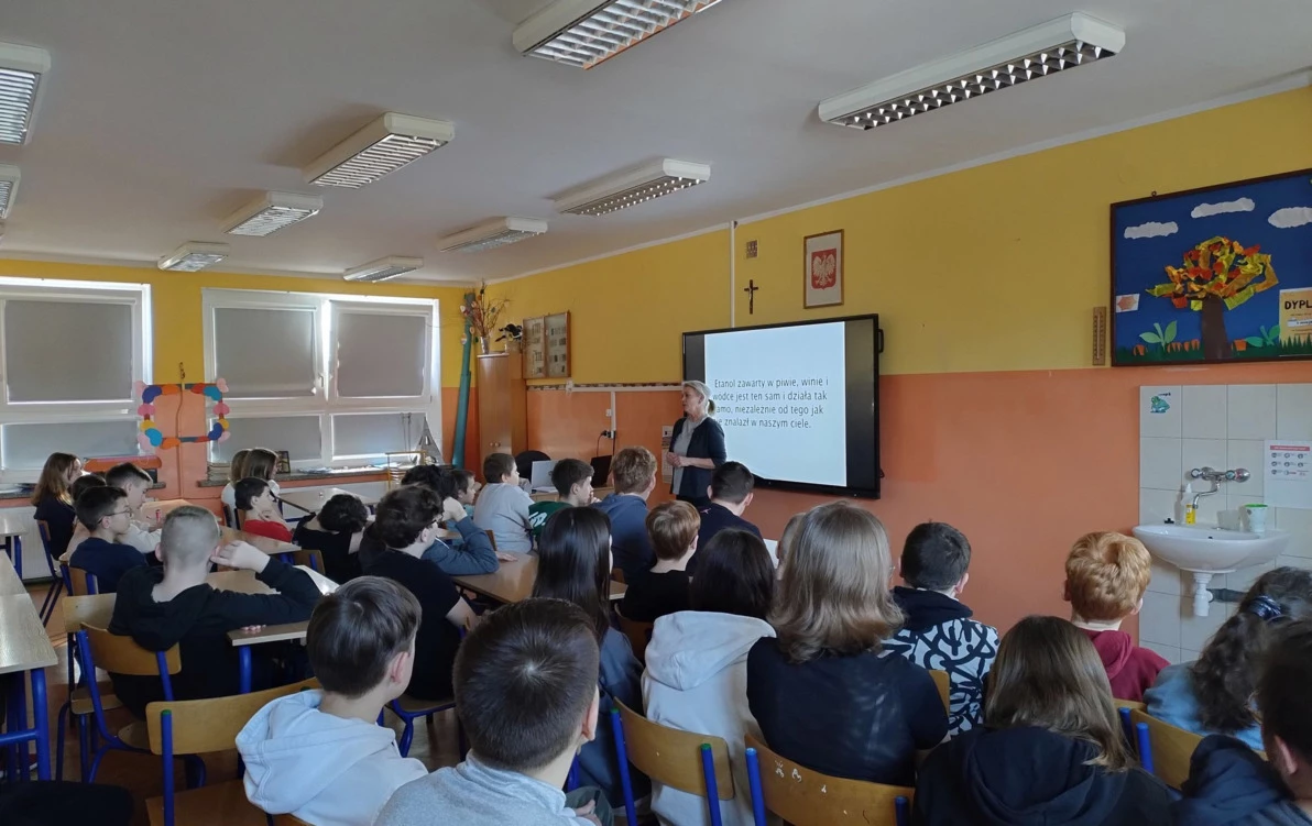 Zdjęcie do Warsztaty profilaktyczne przeprowadzone przez Centrum Profilaktyki i Reedukacji Atelier