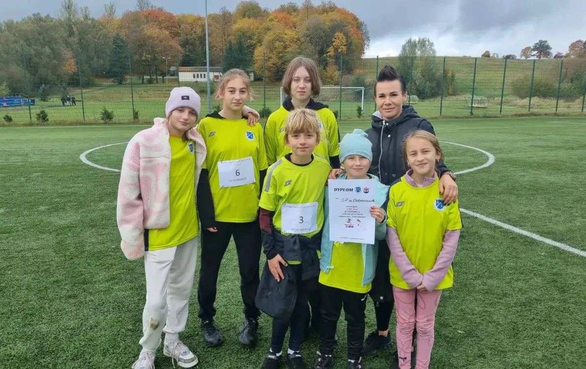 Zdjęcie do Miejsko-gminne Igrzyska Dzieci dziewcząt w Czw&oacute;rboju Lekkoatletycznym